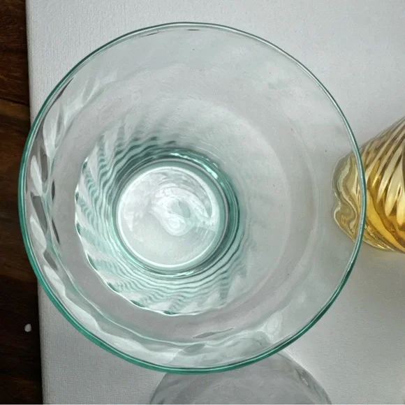 Set Of 6 ANTHROPOLOGIE Glasses 3 Green & 3 Amber Swirl Picnic Juice 3.75” EXC! - Picture 10 of 16